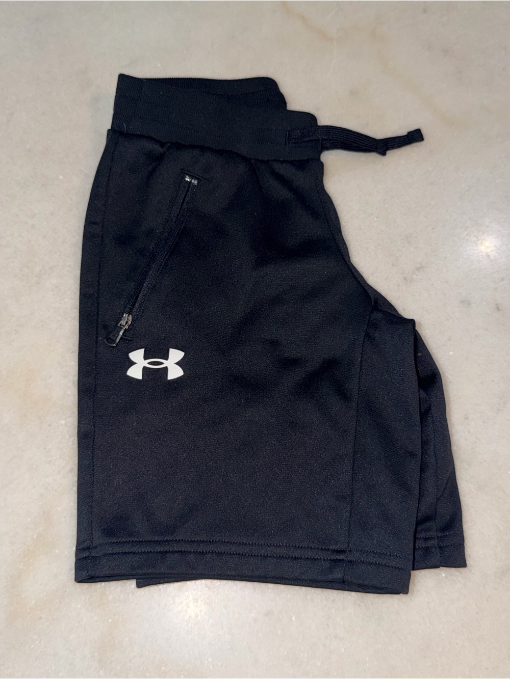 Under Armour Boys Black Athletic Shorts Size Small